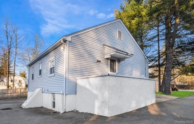 Foto del edificio - 55 Old Middletown Rd