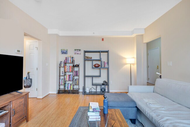 Foto del edificio - 1458 Columbia Rd NW