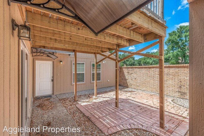 Building Photo - 3 br, 2 bath House - 2924 Cherry Creek Cir