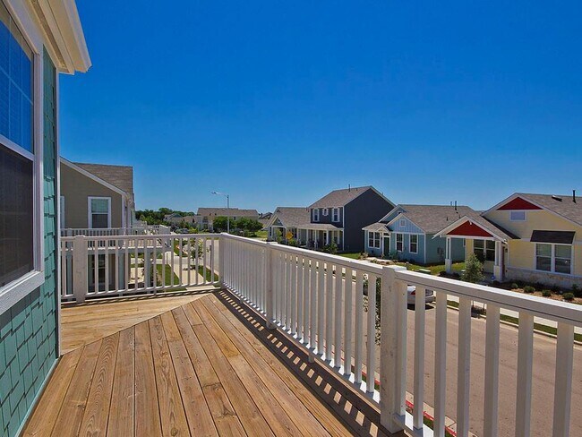 Building Photo - 332 Trestle Tree