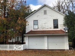 Building Photo - 302 Jefferson St