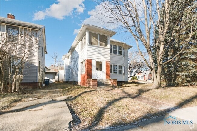 Building Photo - 4235 Overland Pky