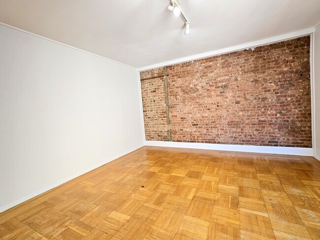 Foto del edificio - 610 W 150th St