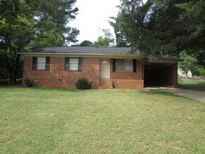 Building Photo - 2444 Derwent Dr