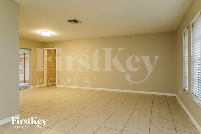 Foto del edificio - 1108 SW 22nd Terrace