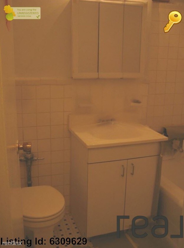Foto del edificio - 8525 120th St