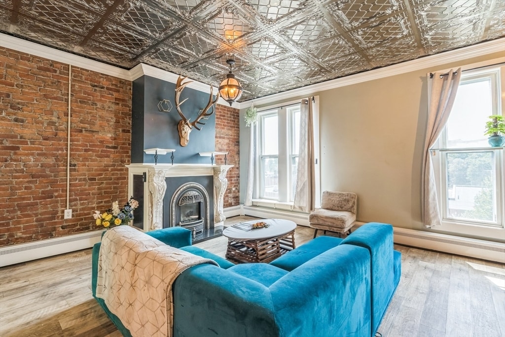 Foto principal - 52 Beacon St