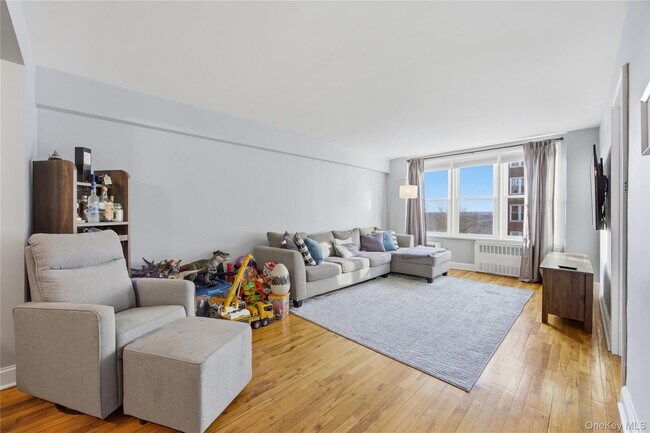 Foto del edificio - 21 Fairview Ave