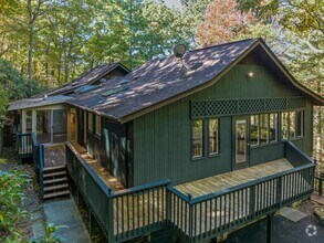 Building Photo - 55 Covewood Rd