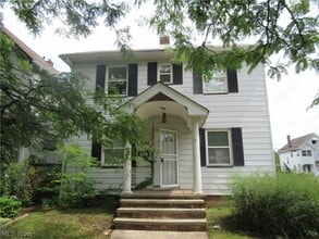 Building Photo - 3443 W 120th St