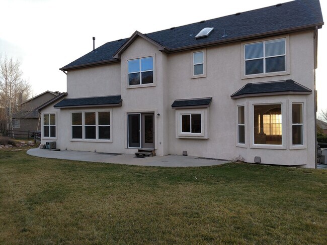 Building Photo - Beautiful Home Located in Quiet Cul-de-sac!