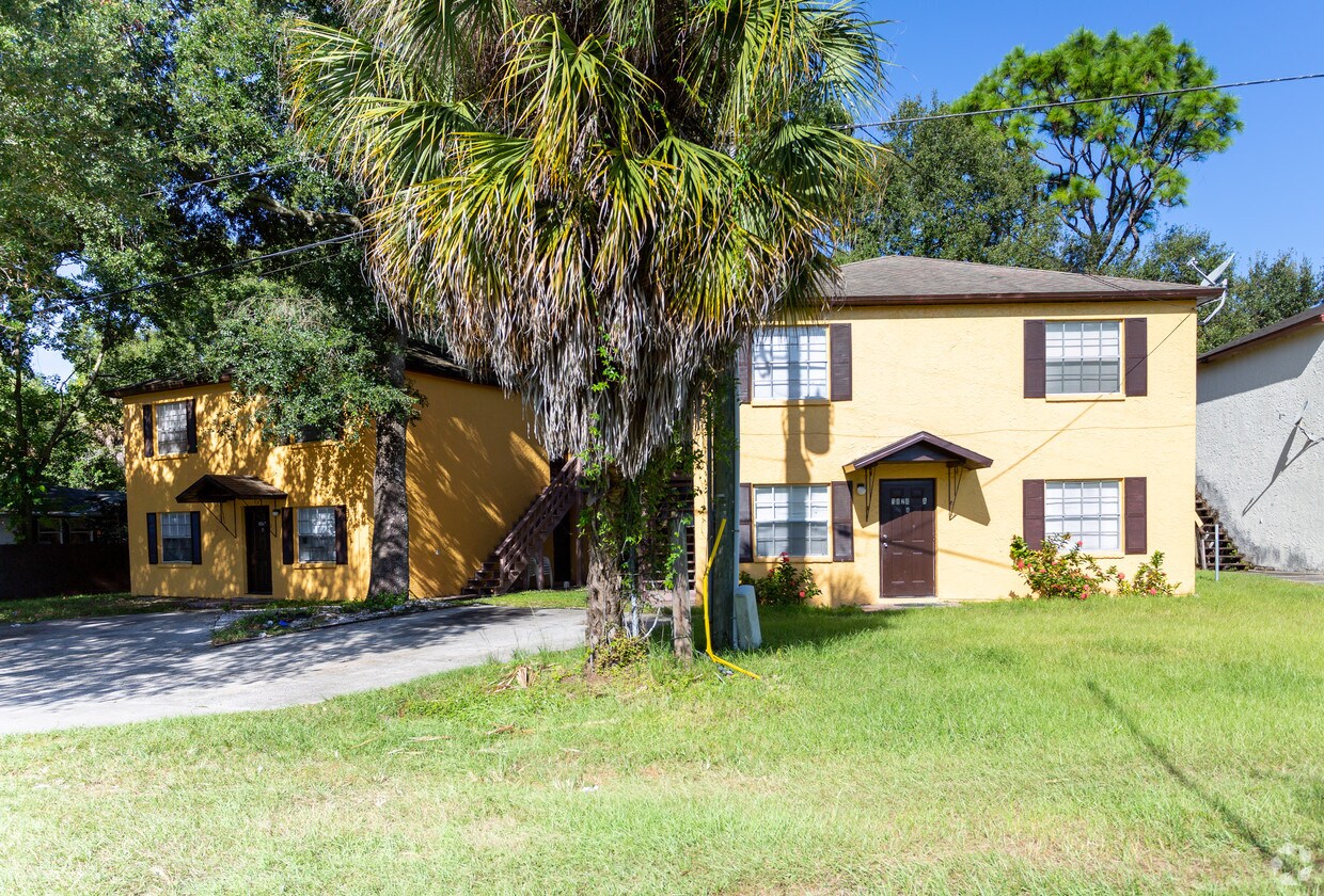 Foto principal - 3826 Lakeshore Dr