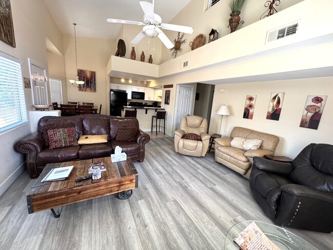 Building Photo - 890 Kitty Hawk Dr