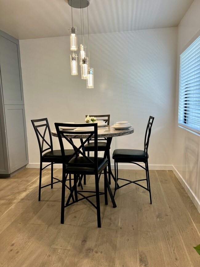 Building Photo - 1828 10th St