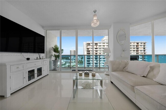 Foto del edificio - 1881 79th Street Causeway
