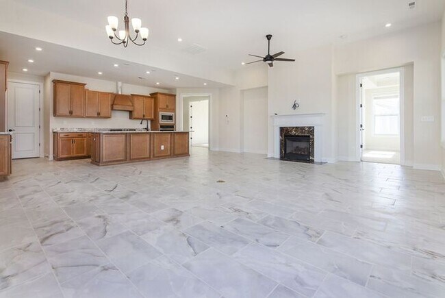 Building Photo - Luxury Living-Kolter Built Home in 55+ Cre...