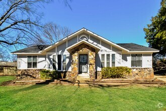 Building Photo - 4109 Kingscrest Cove