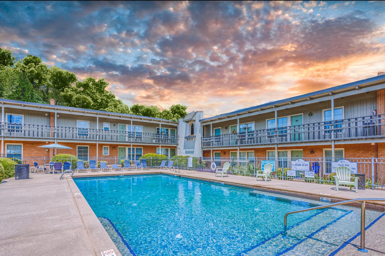 Swimming Pool at Courtyard on Main in Salisbury, NC - Courtyard on Main