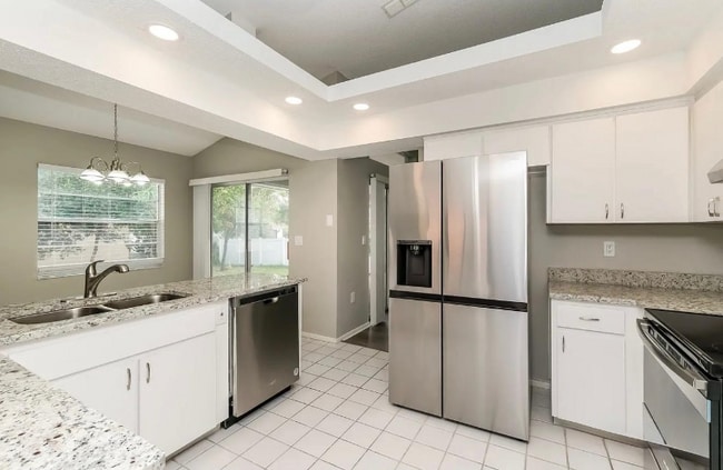 Building Photo - 7371 Box Elder Dr