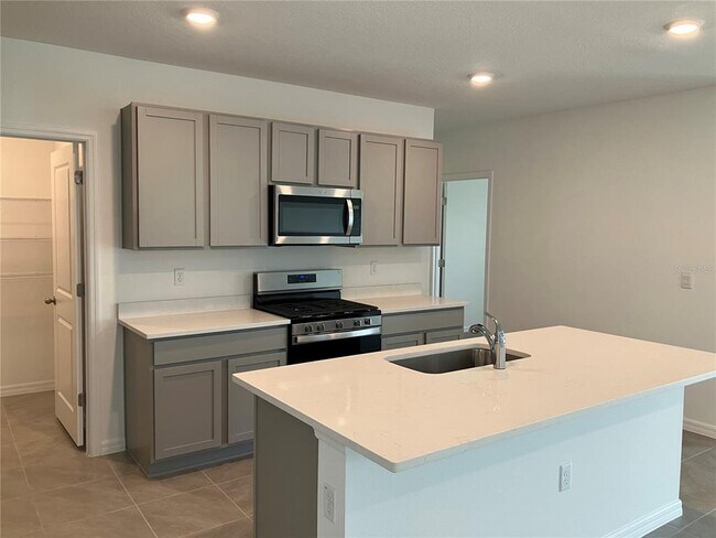 Foto del edificio - 35694 Kinsey Pt