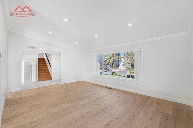 Building Photo - 40557 Ambar Pl