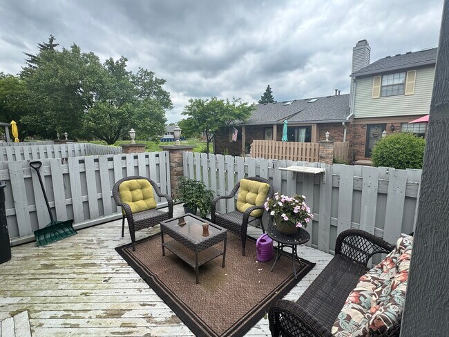 Foto del edificio - 43598 Arbor Way W
