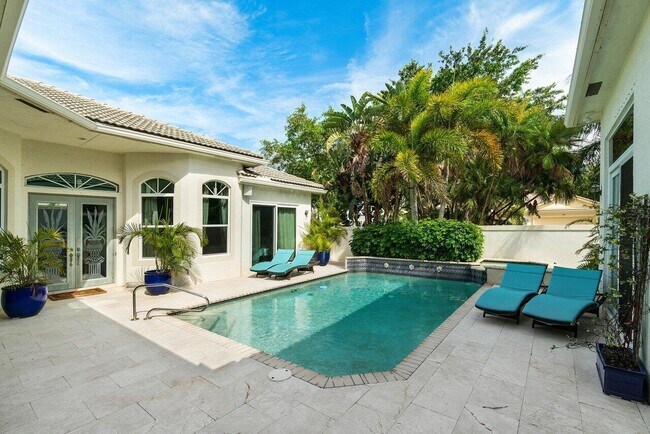 Foto del edificio - 120 Mystic Ln