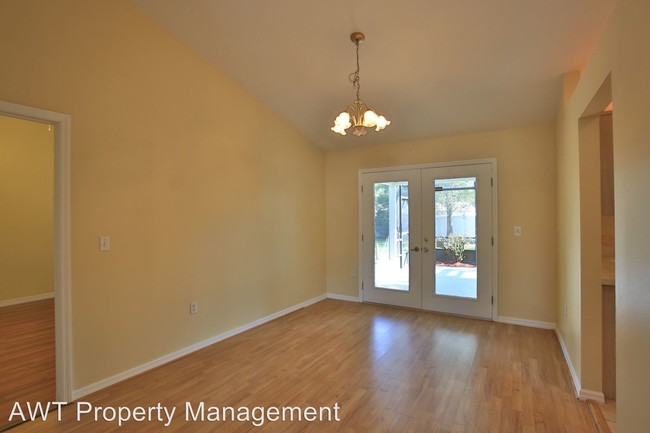 Foto del edificio - 3 br, 2 bath House - 28 Pierce Lane