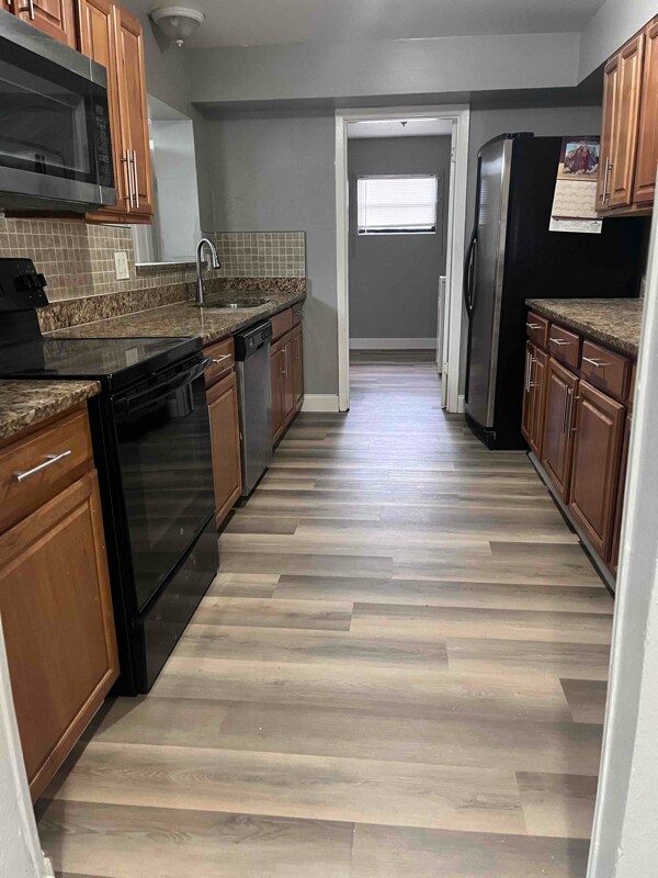Building Photo - 7409 Brockbank Dr