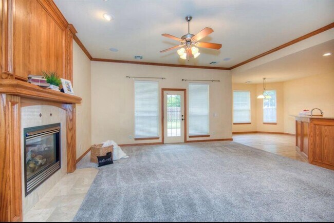Foto del edificio - 1708 NW 182nd St