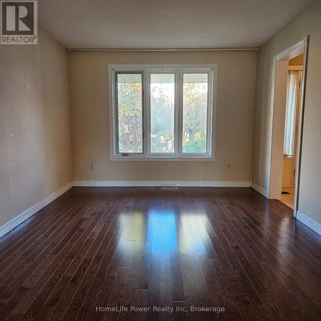 Building Photo - 115 Cranston Ave