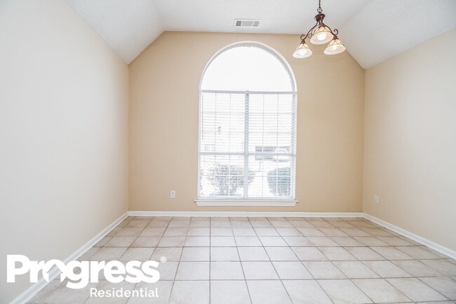 Building Photo - 9441 Club Walk Ct