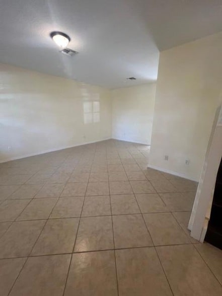 Photo - 211 E Thatch Palm Cir Apartment