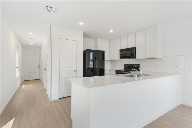 Foto del edificio - 6845 Bramblewood Dr