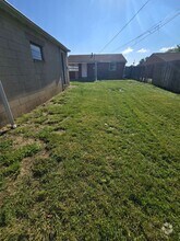 Building Photo - 3697 Abney Rd