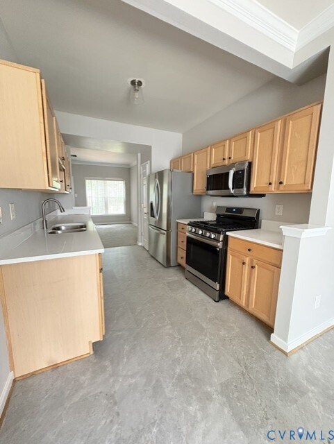 Foto del edificio - 8738 Springwater Dr