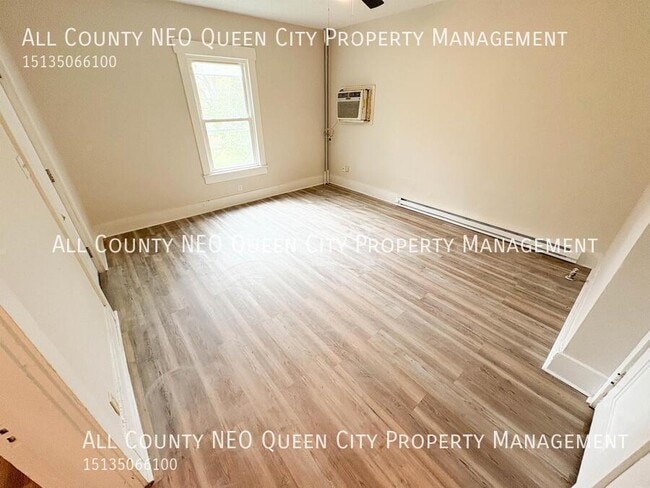 Building Photo - 499 S Detroit St