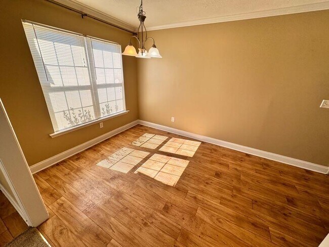 Foto del edificio - 2205 Whitney S Ct