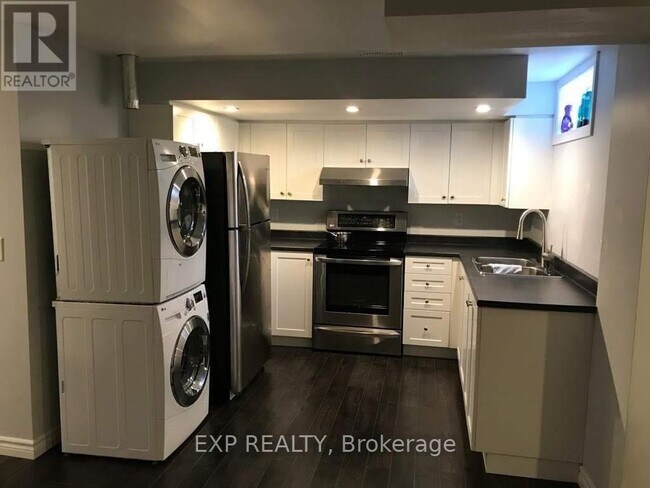 Building Photo - 8 Losino St