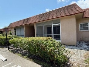 Building Photo - 1906 Palmland Dr