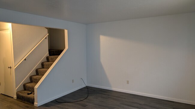 living room - 7227 Seymour St NW