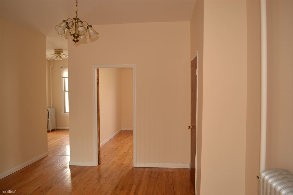 Building Photo - 341 93rd St