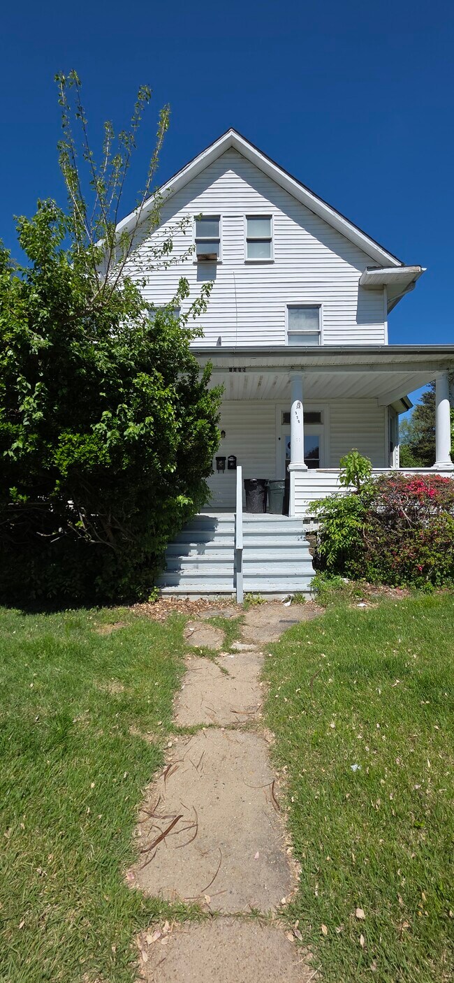 Foto del edificio - 3702 Chesholm Rd