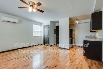 Building Photo - 517 Veritas St