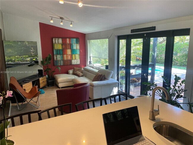 Foto del edificio - 5760 SW 56th St