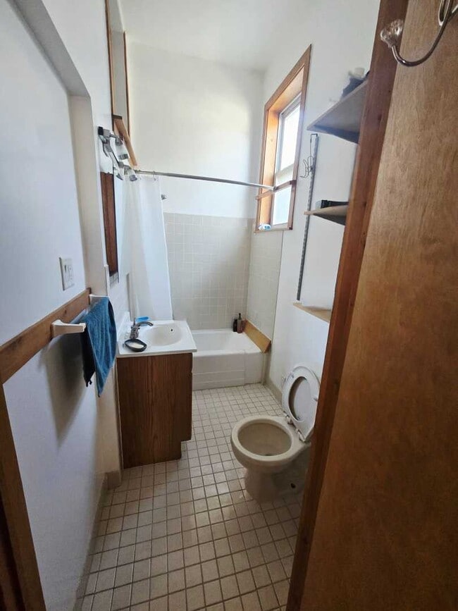 Foto del edificio - 1014 E Prairie Ave