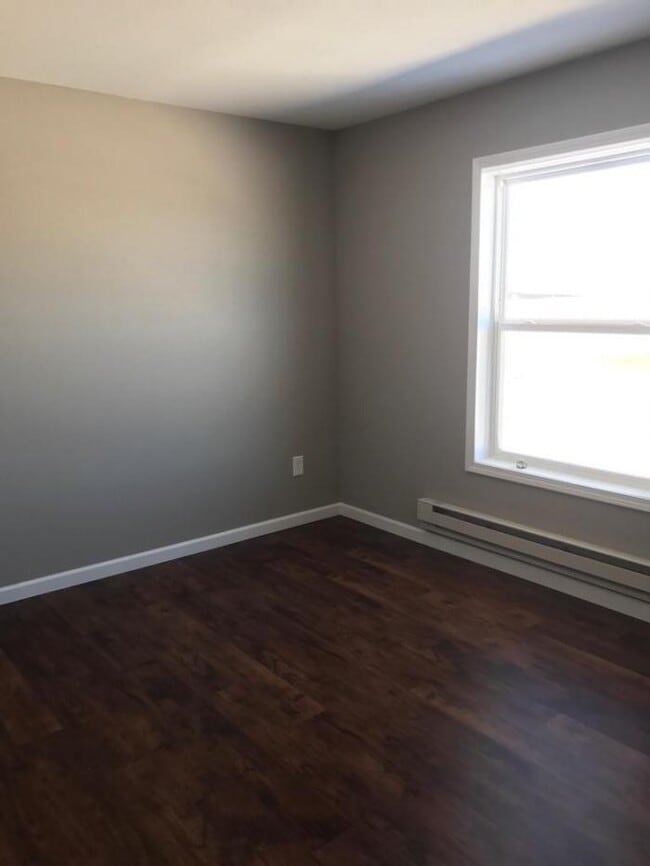 Building Photo - 4 bedroom in Pelican Rapids MN 56572