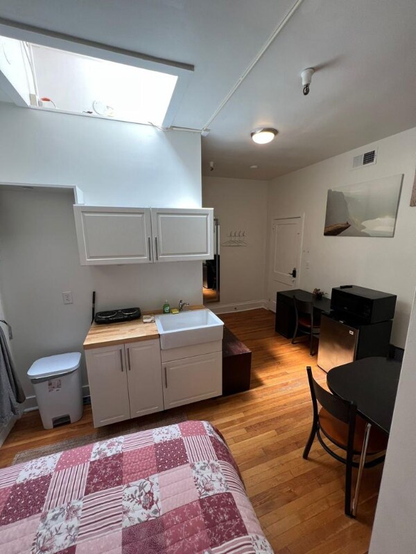 Foto del edificio - 108 2nd St SW