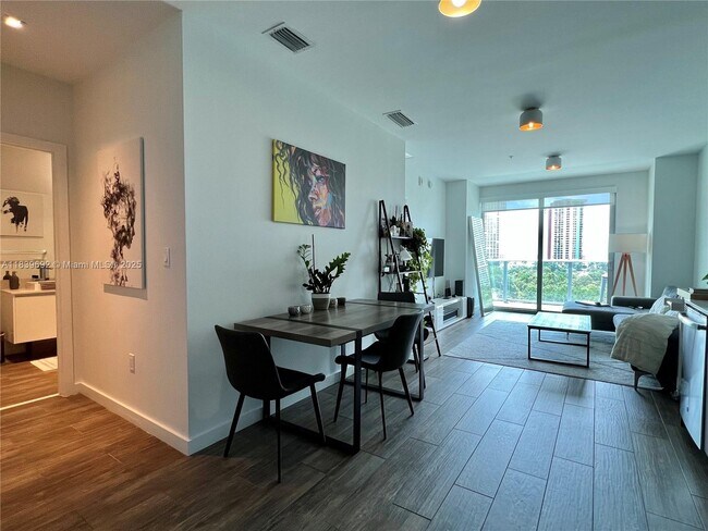 Foto del edificio - 1600 SW 1st Ave