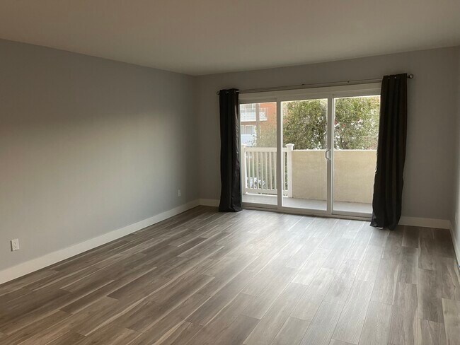 Foto del edificio - 23930 Los Codona Ave